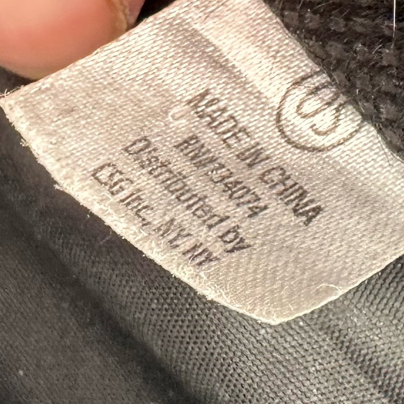 Kensie Black Quilted Fanny Pack w/ Leopard Strap – EUC ♥️ - Picture 13 of 17